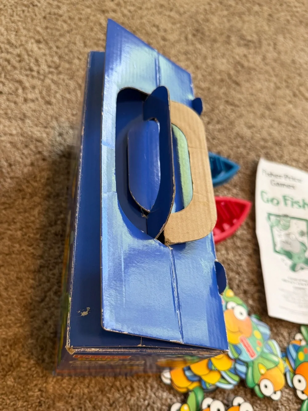 Fisher-Price Go Fish! Game COMPLETE Vintage 2000   Preschool Color Matching Kdg